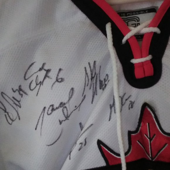 Canadian National Railways Signed Official Hockey Jersey.Size L. - Picture 3 of 11
